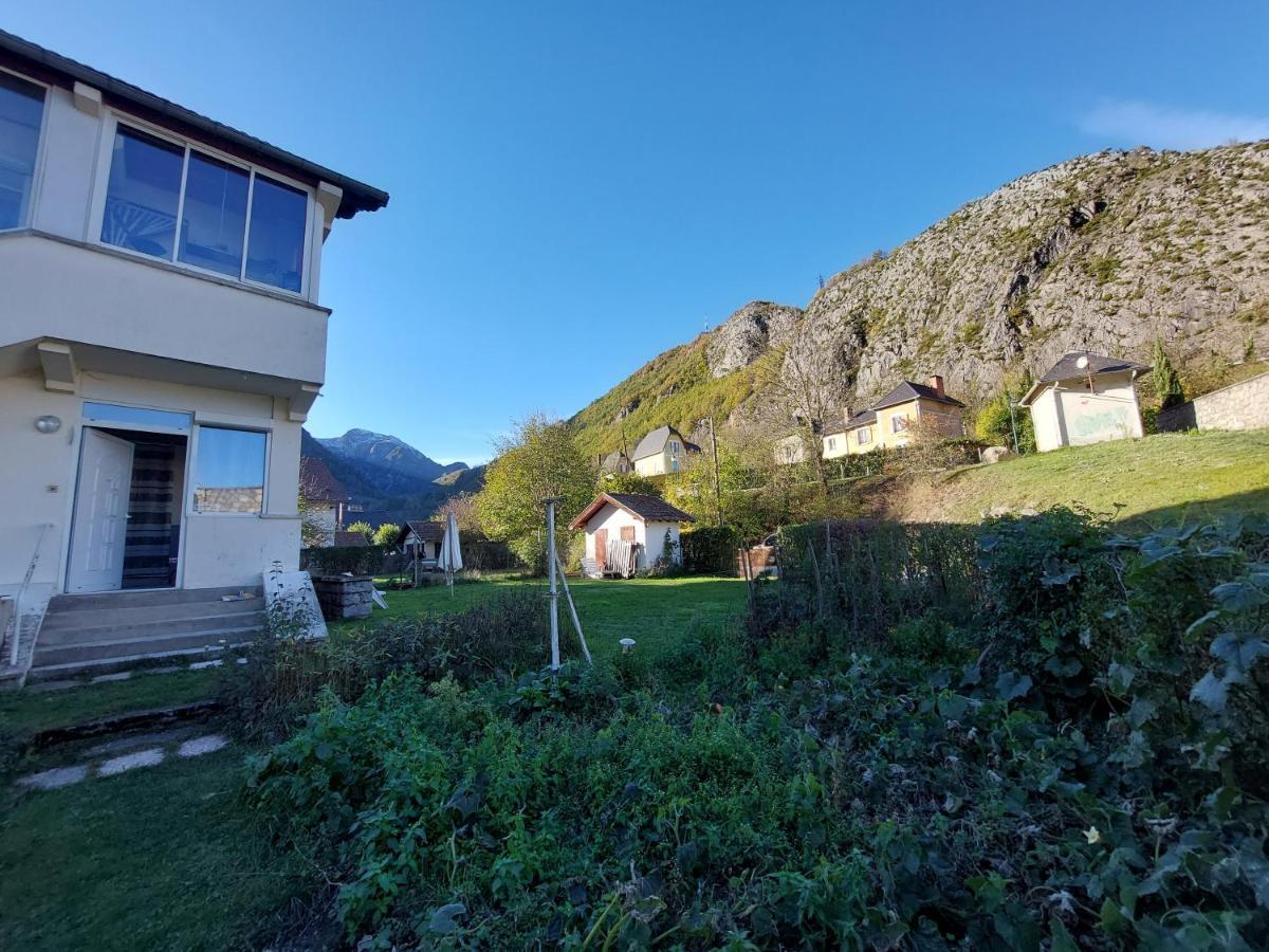 Beau Jardin Proche Randonnee Ski Calme Plain Pied Auzat Exterior photo